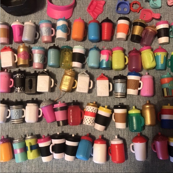 LOL Surprise Lot Dolls Pets Bottles Bags Accessories Over 250 Pieces - Picture 4 of 13